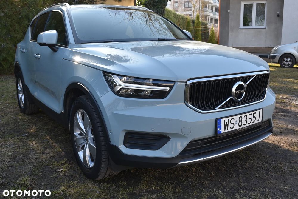 Volvo XC 40 T5 AWD Geartronic Momentum Pro - 1