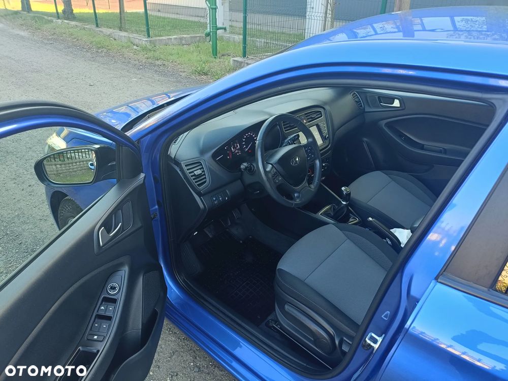 Hyundai i20 blue 1.2 Select - 6
