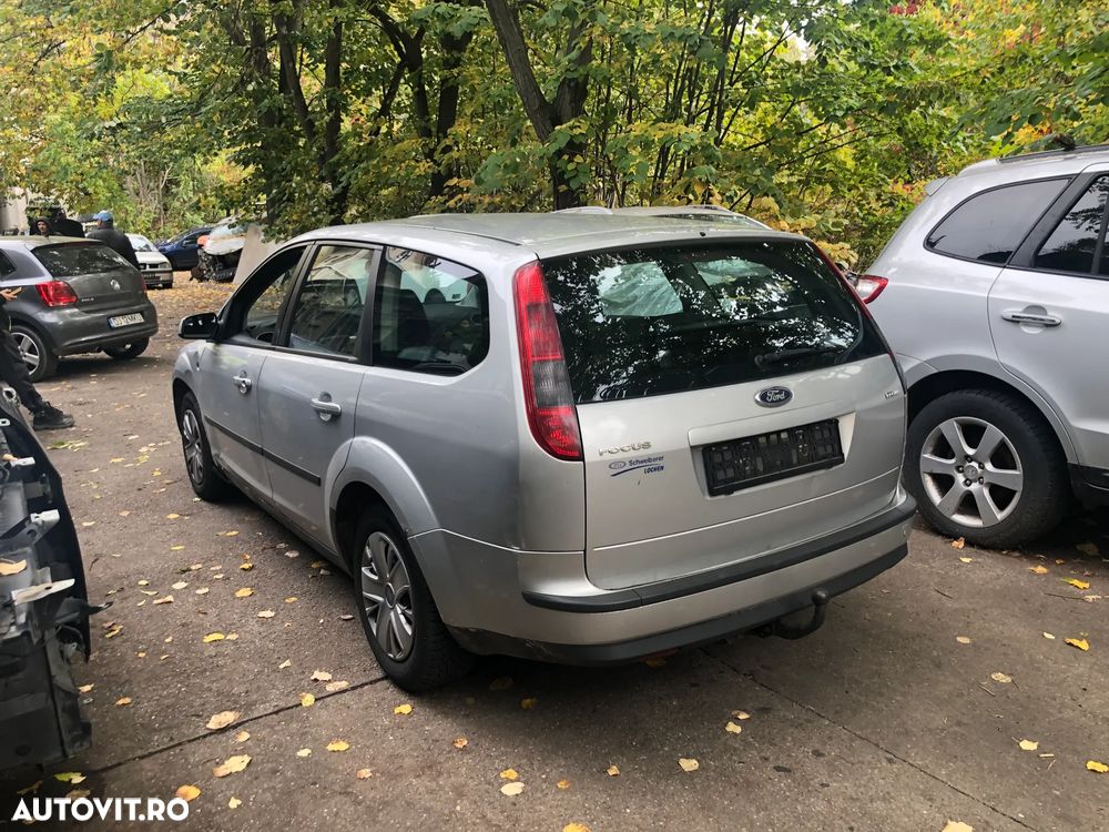 Dezmembrez Ford Focus II gri argintiu break 1.6 TDCI 2006 - 9