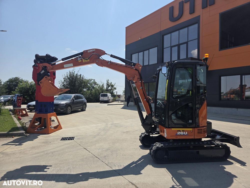 Hitachi ZX26U-6, 2,7tone, 2025, 995h, CUPLA RAPIDA HIDRAULICA+3 CUPE NOI, inst picon pe brate, senile cauciuc 90% ok, latime 1,5m, adancime sapare 3m, ridica 1,7tone, posibilitate leasing 4 ani, CA NOU-PROMOTIE 31.900 EUR+Tva - 11