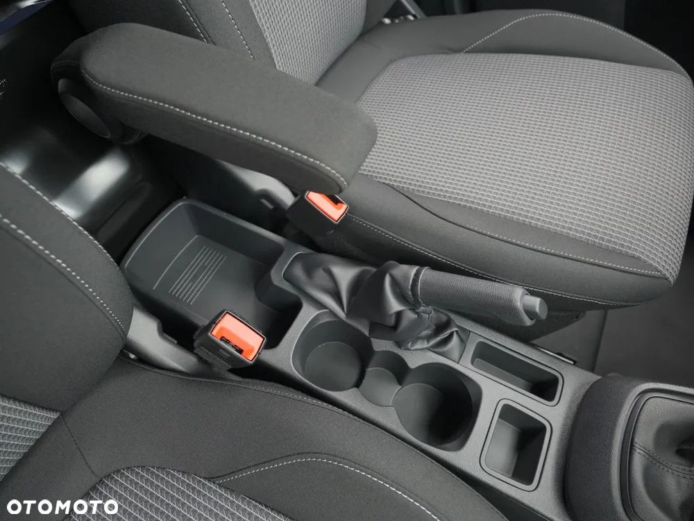 Ford Transit Courier 100KM - 21