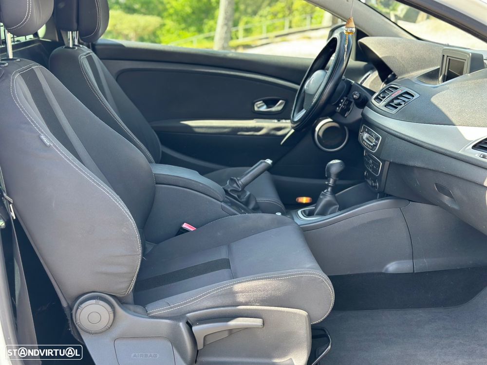 Renault Mégane Coupe 1.5 dCi Dynamique - 20