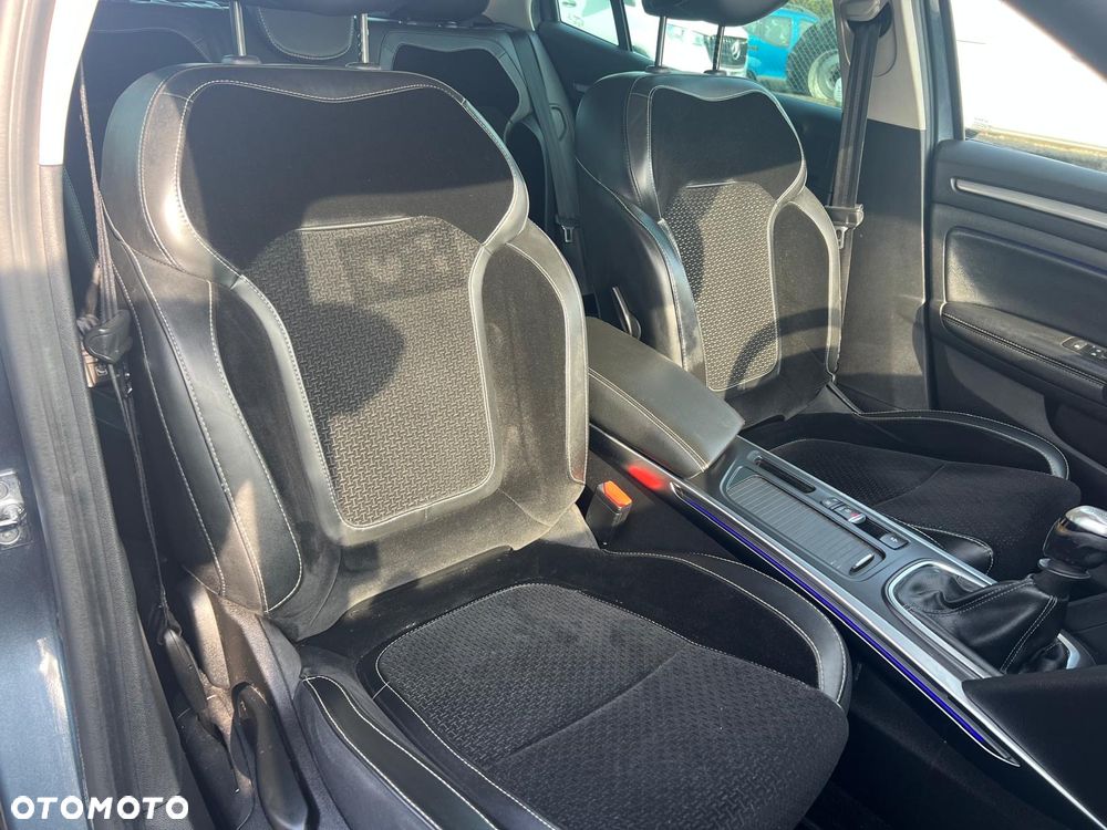 Renault Megane ENERGY TCe 130 BUSINESS - 26