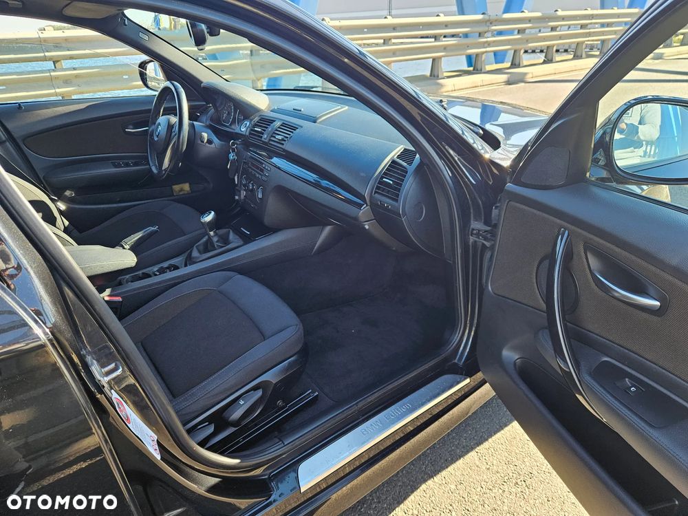 BMW Seria 1 116d DPF Edition Sport - 11