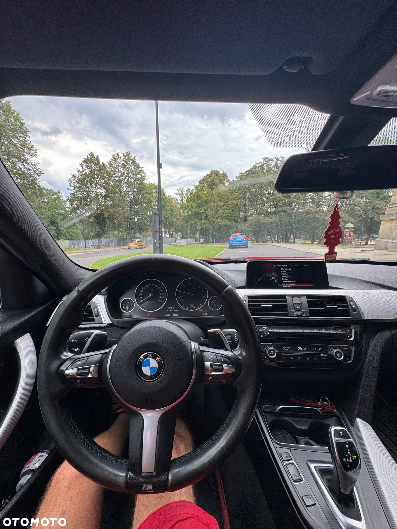 BMW Seria 3 330i M Sport Shadow - 12
