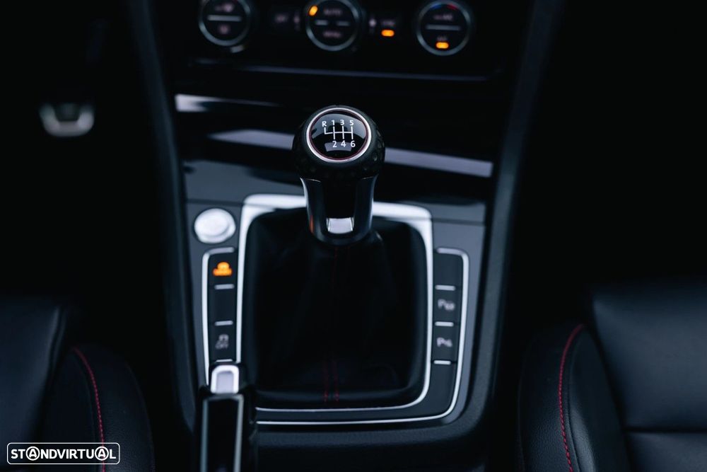 VW Golf 2.0 TSi GTi - 58