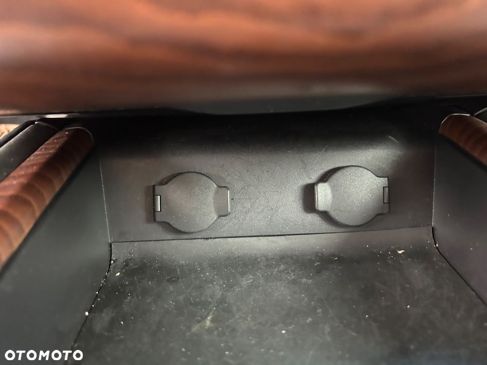 Nissan Pathfinder - 16