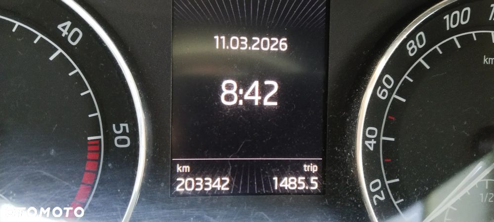 Skoda Superb 2.0 TDI DSG Sportline - 29