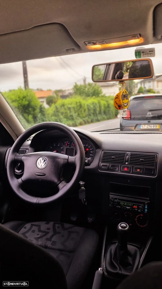 VW Golf 1.4i Confort - 9