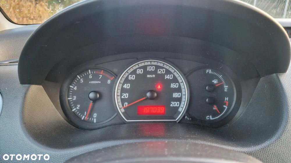 Suzuki Swift - 13