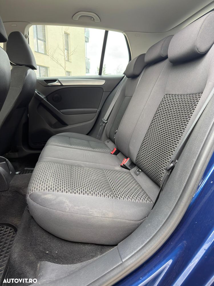 Volkswagen Golf 1.6 TDI DPF Trendline - 10