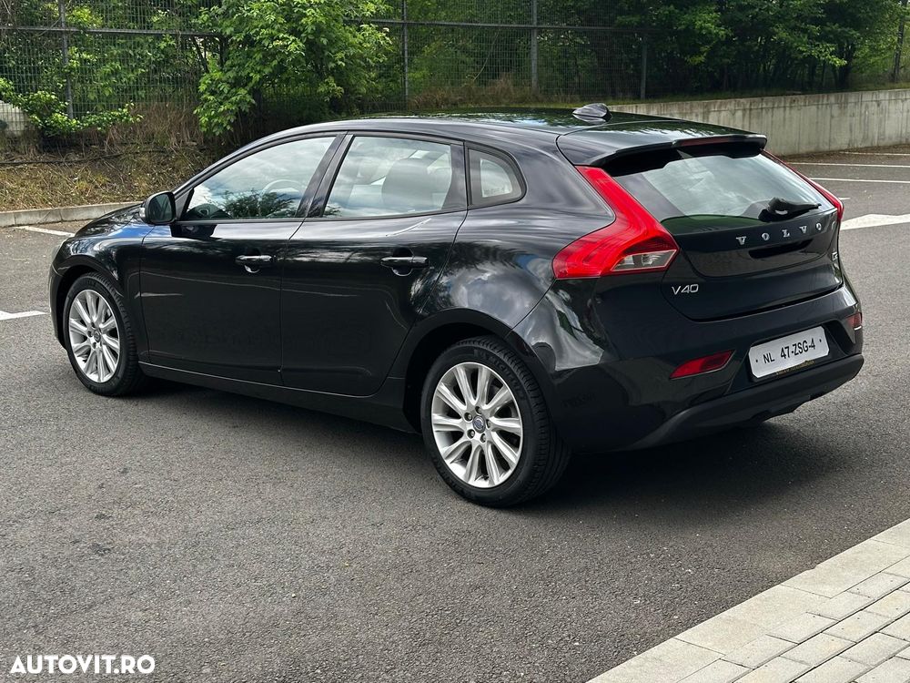 Volvo V40 D2 - 22