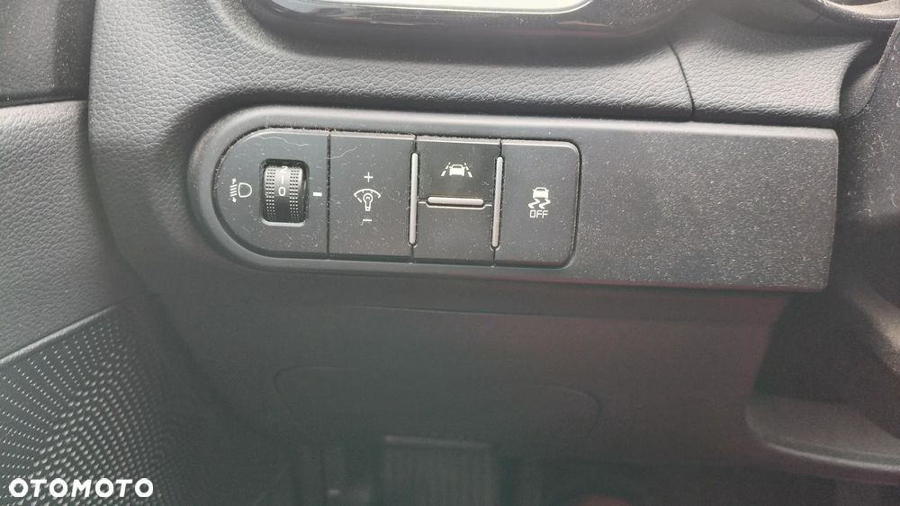 Kia XCeed 1.5 T-GDI L Business Line - 9