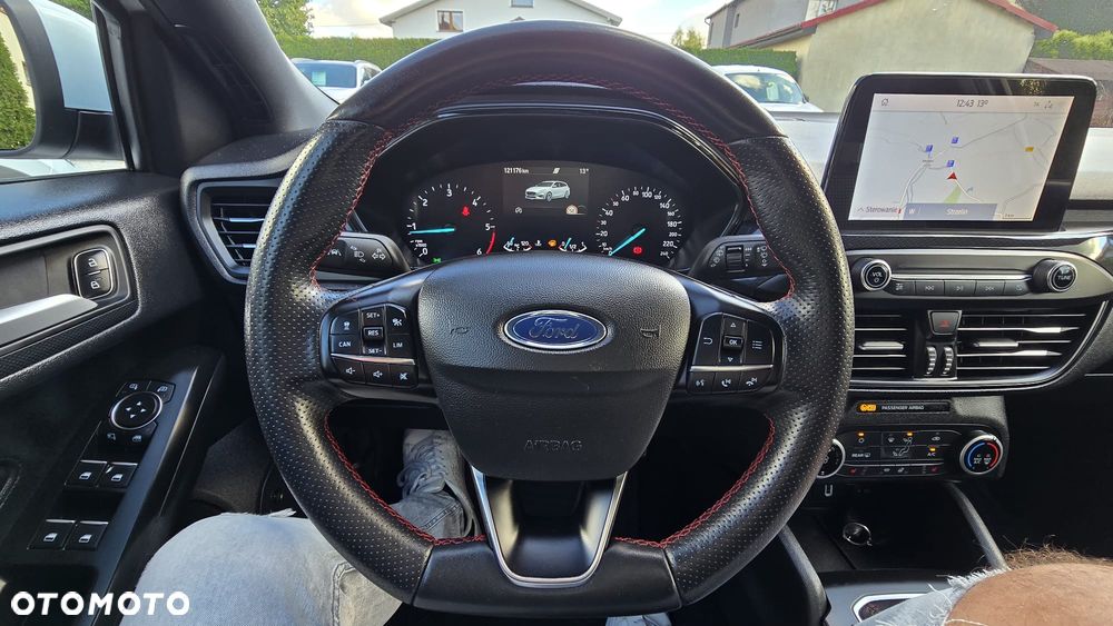 Ford Focus 2.0 TDCi ST-Line ASS - 4