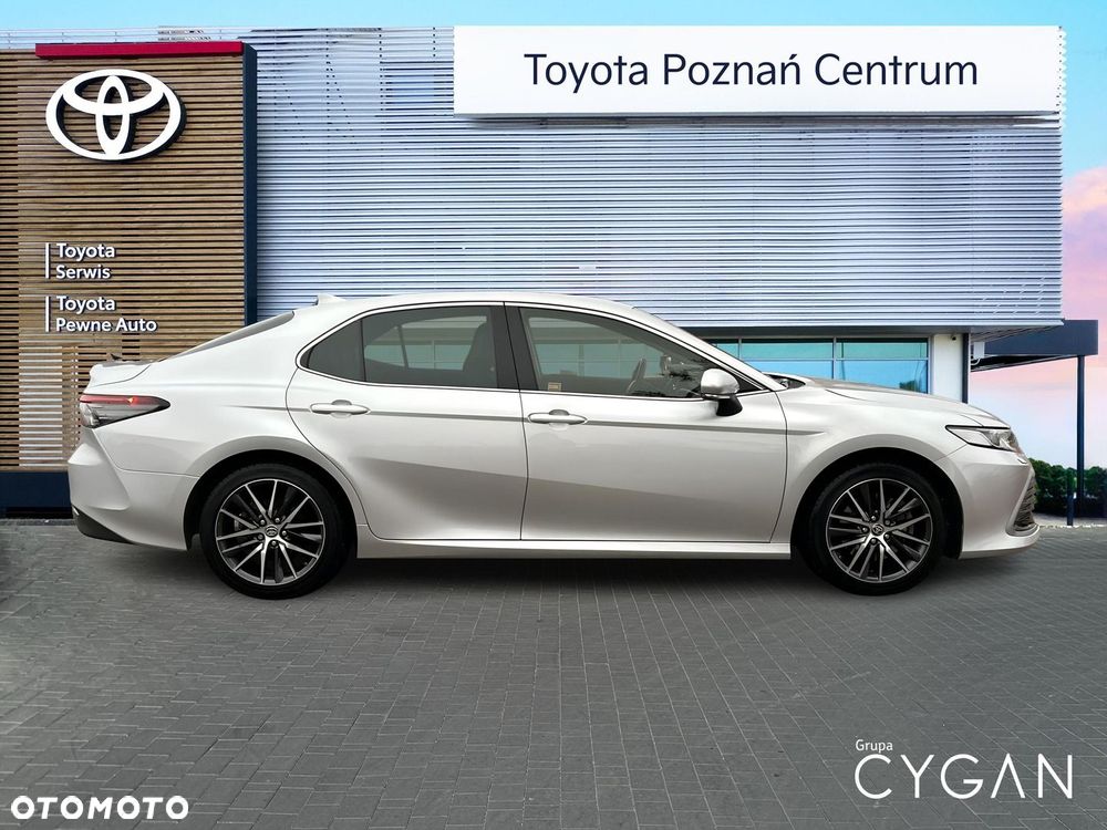 Toyota Camry 2.5 Hybrid Prestige CVT - 6