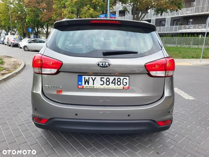 Kia Carens 1.6 GDI M - 24
