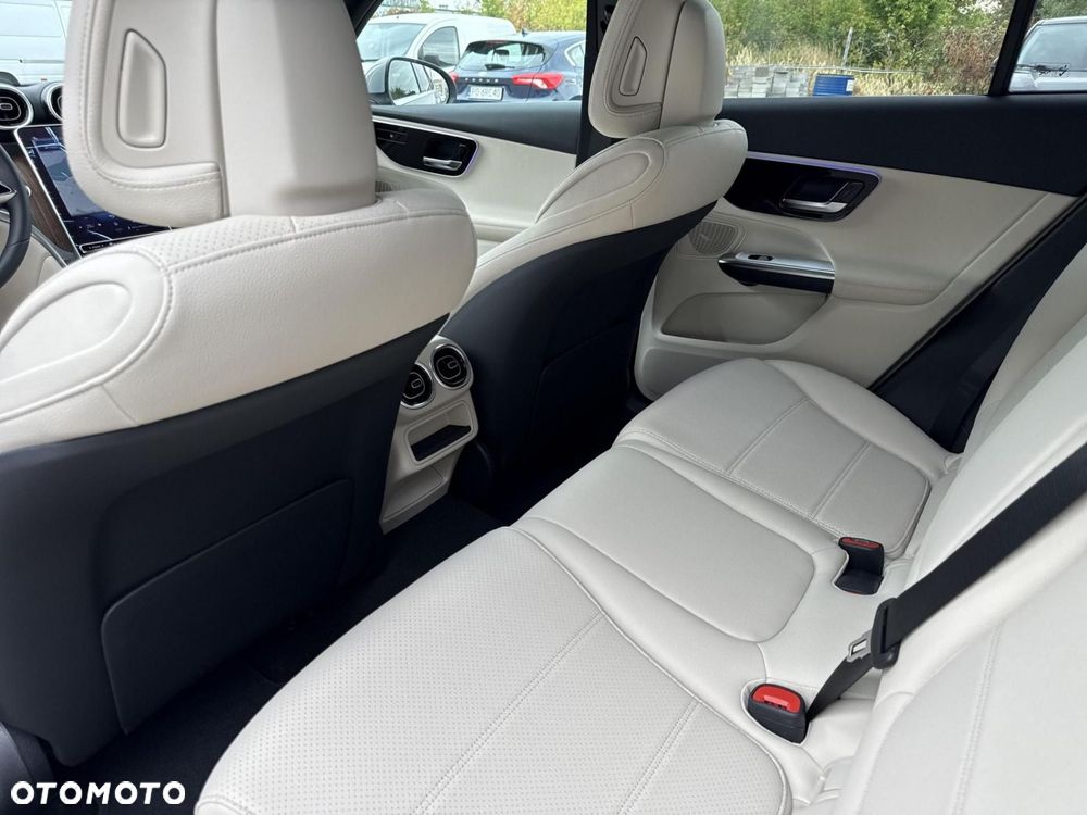 Mercedes-Benz GLC - 23