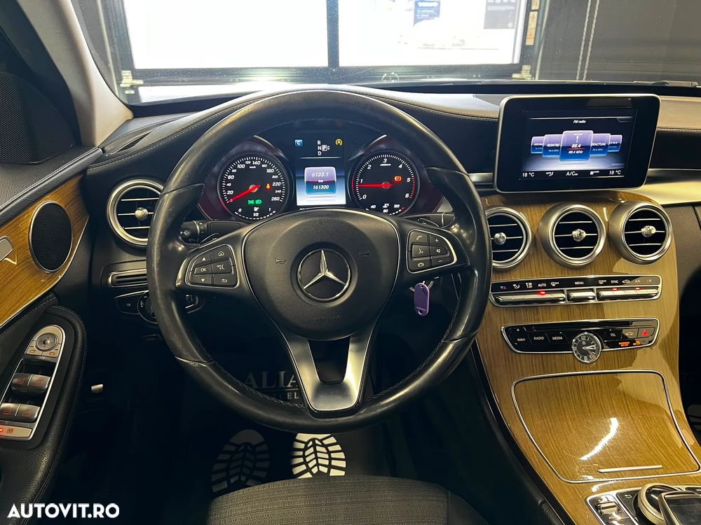 Mercedes-Benz C - 11