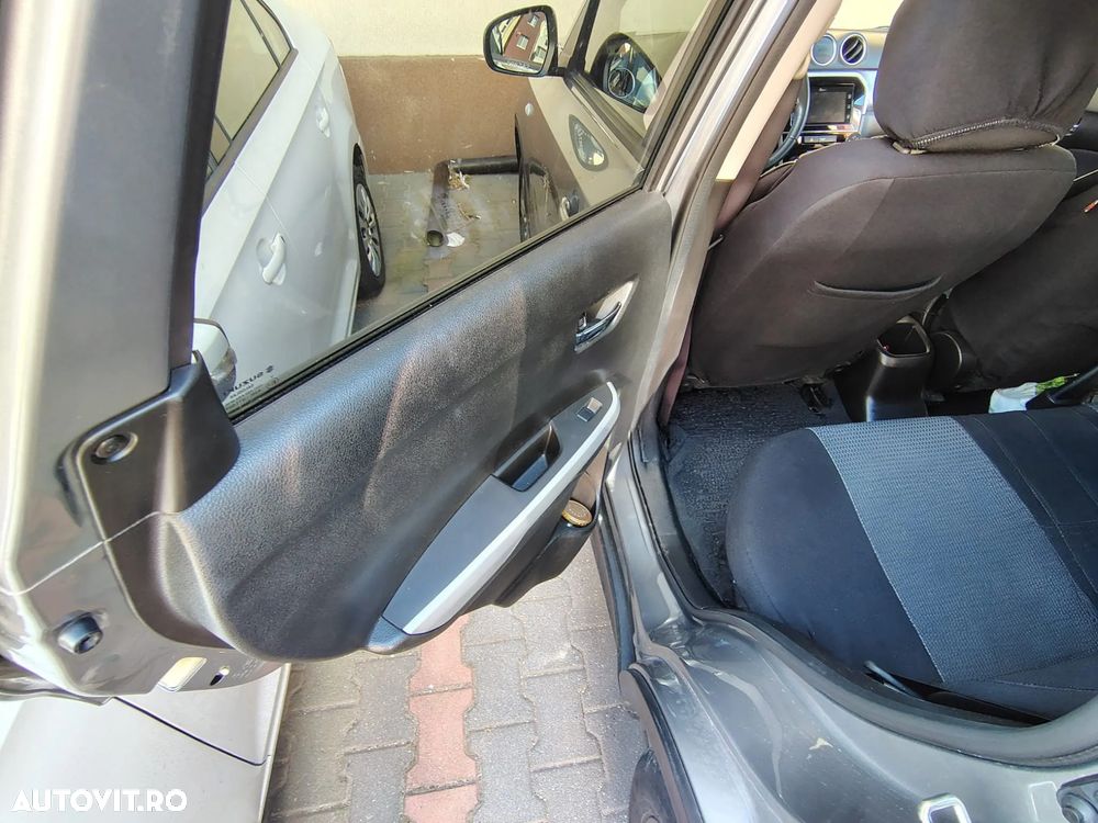 Suzuki Vitara 1.6 Passion - 17