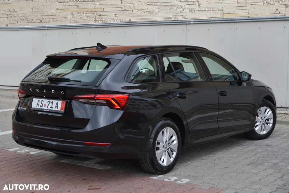 Skoda Octavia 2.0 TDI DSG First Edition - 6