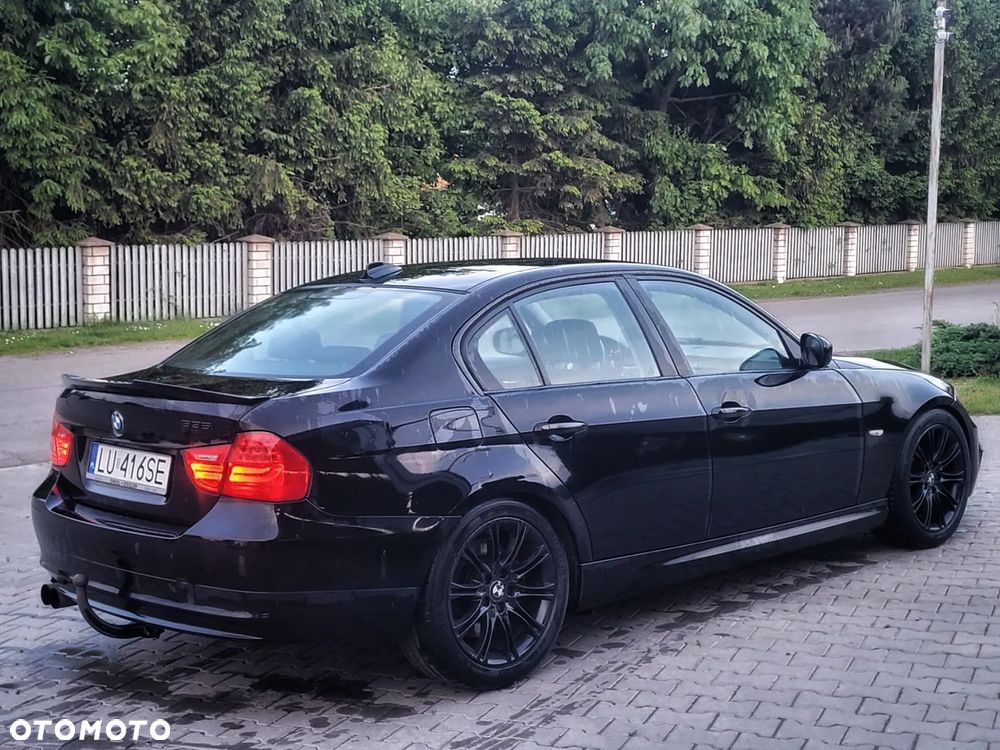 BMW Seria 3 330i - 7