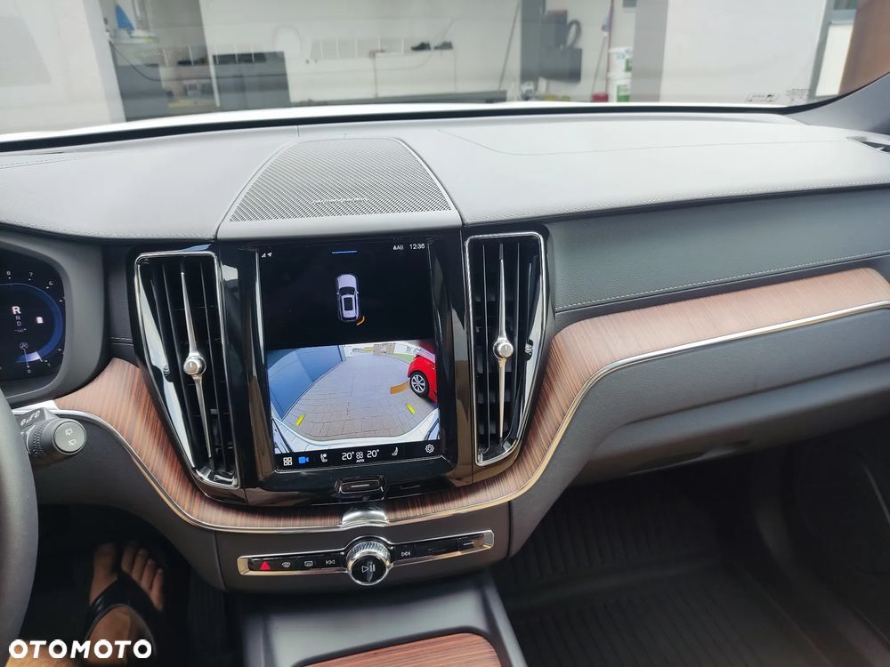 Volvo XC 60 B5 B AWD Ultimate Bright - 6