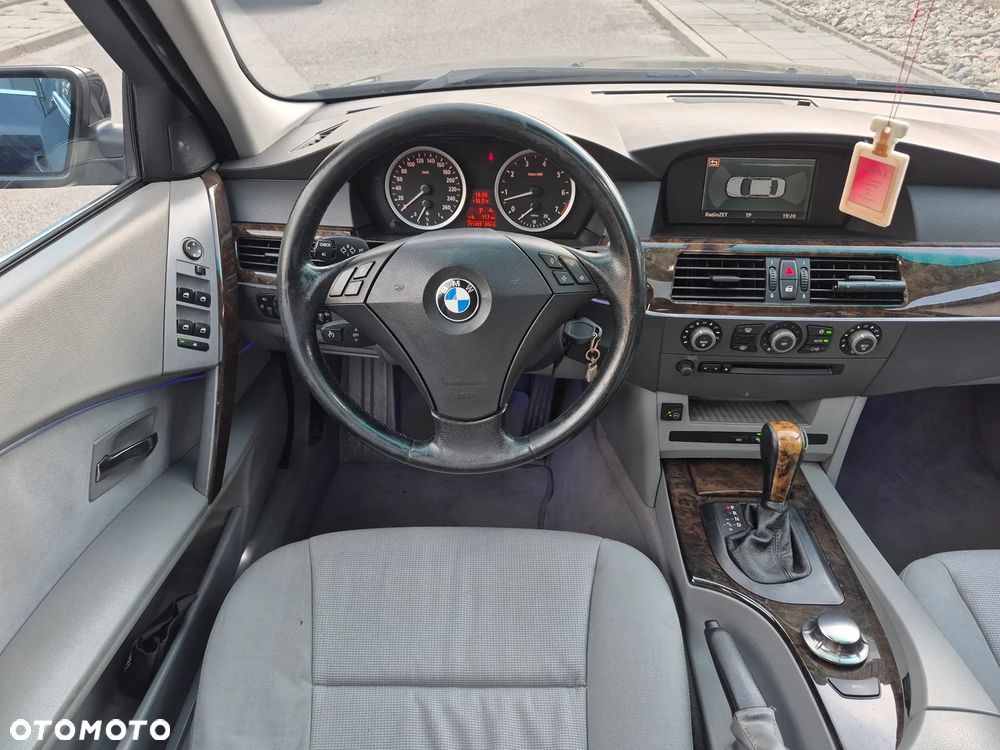BMW Seria 5 - 23