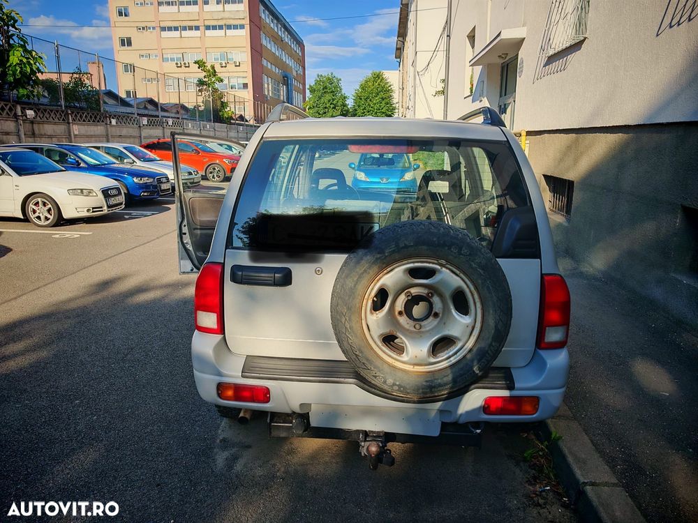 Suzuki Grand Vitara 2.0 TD A/C - 9