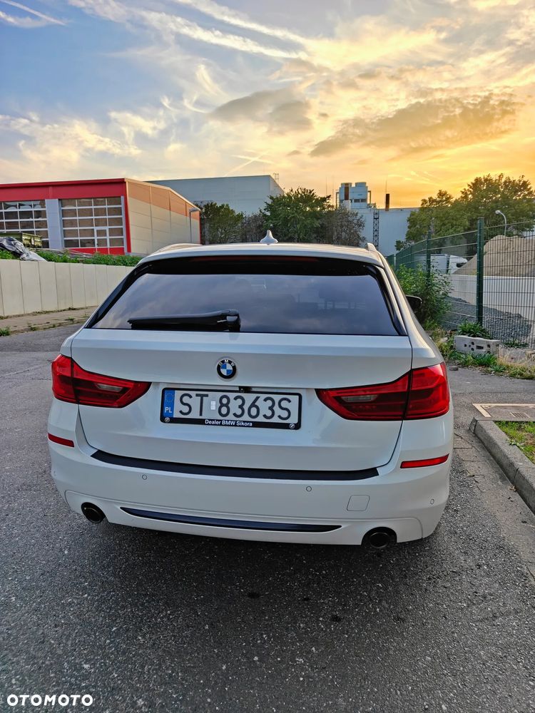 BMW Seria 5 520d Sport Line sport - 8