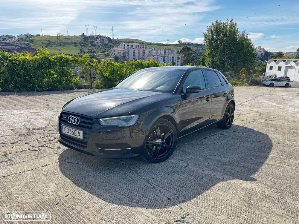 Audi A3 Sportback 1.6 TDI S-line - 1