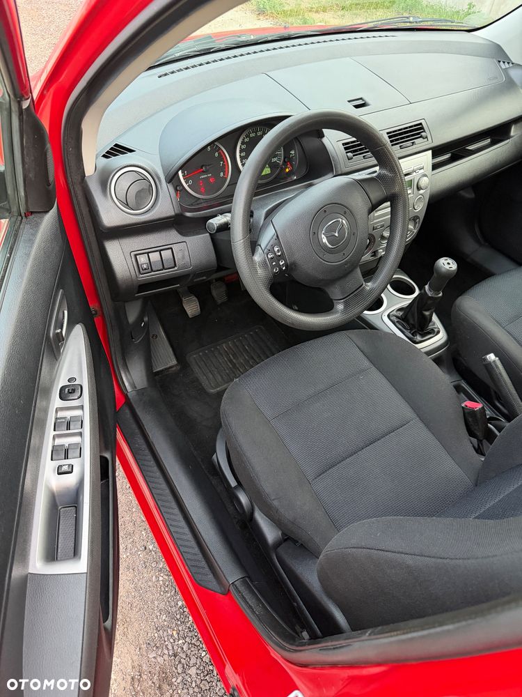 Mazda 2 1.4l Active - 10