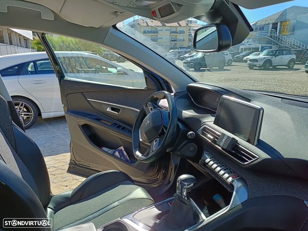 Peugeot 5008 1.5 BlueHDi Allure - 3