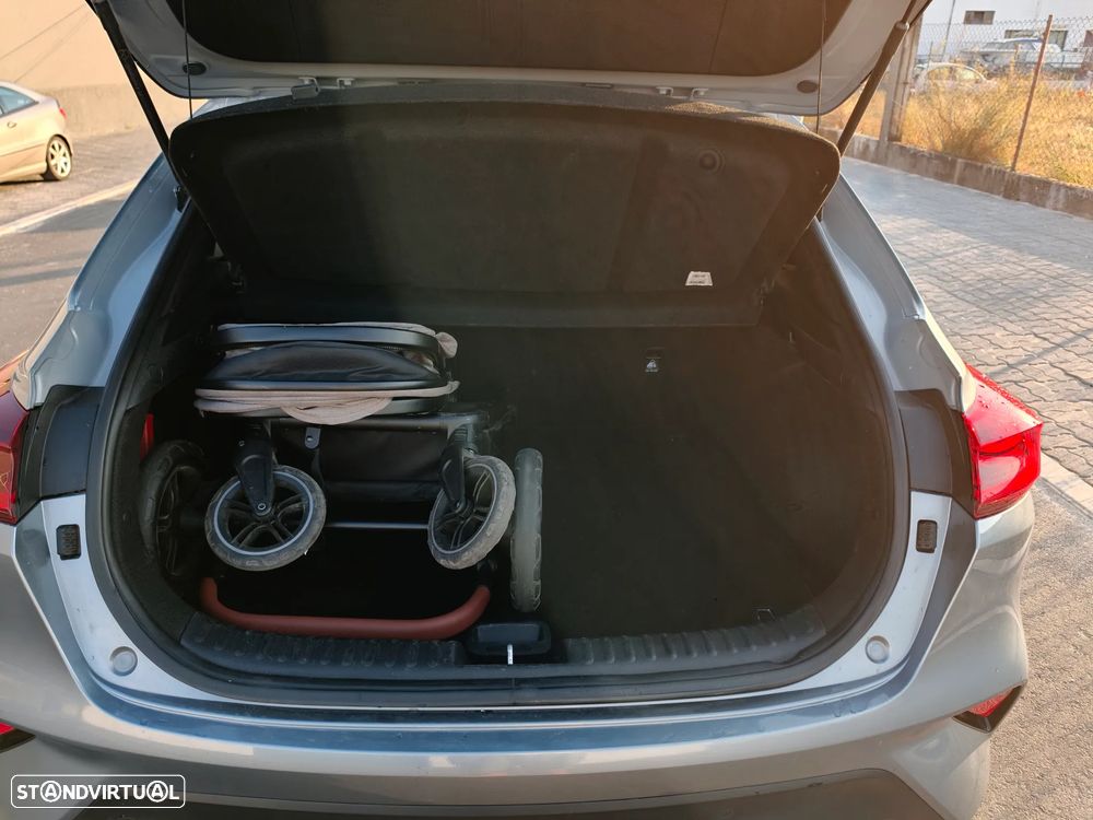 Kia XCeed — fotografia 32