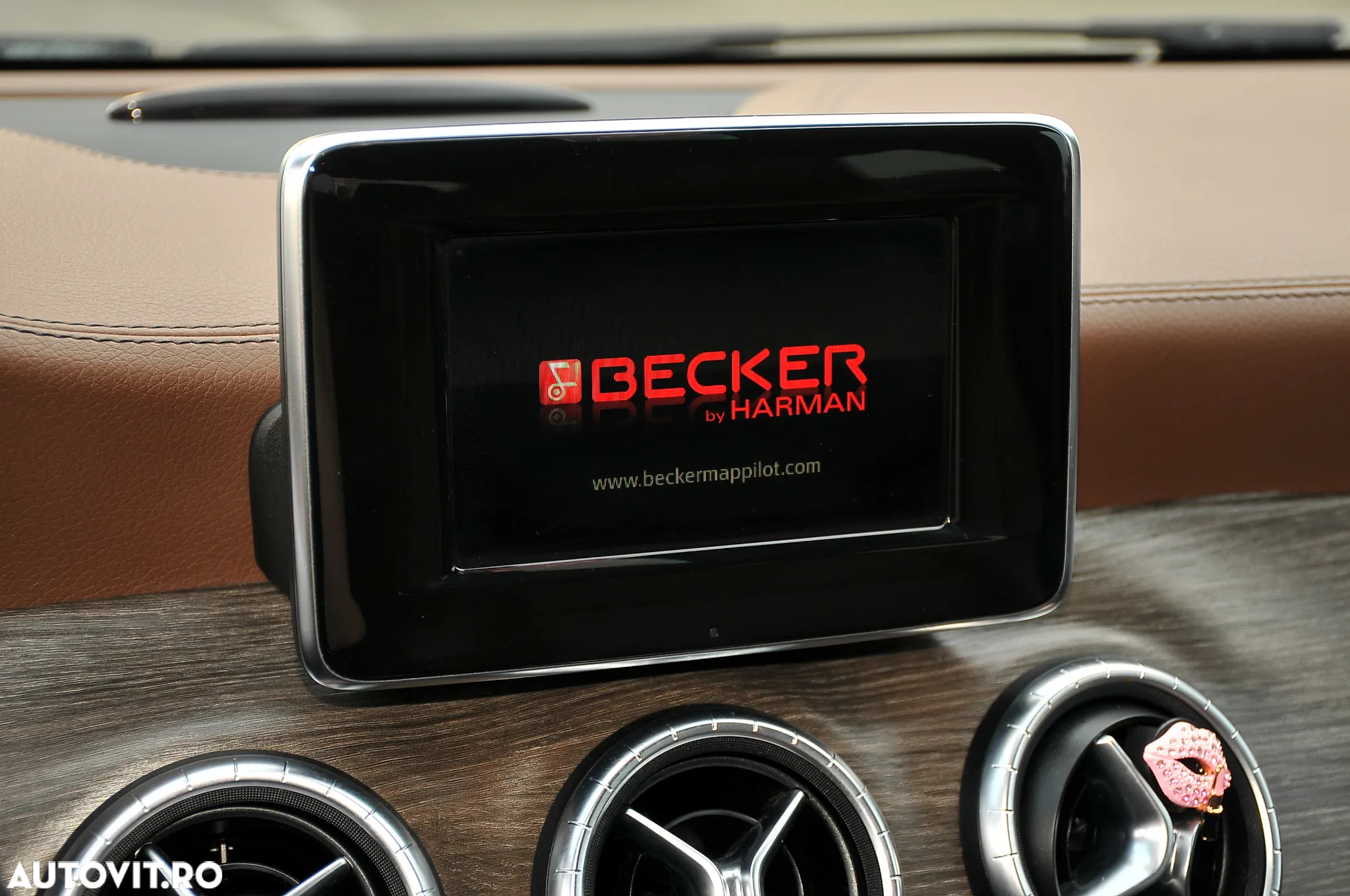 Mercedes-Benz CLA - 18