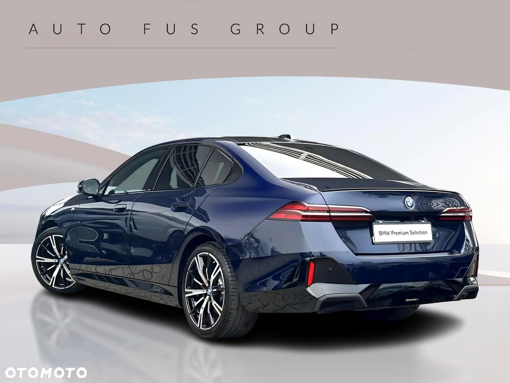 BMW Seria 5 530e xDrive PHEV M Sport - 4