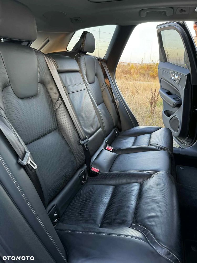 Volvo XC 60 T6 AWD Inscription - 18