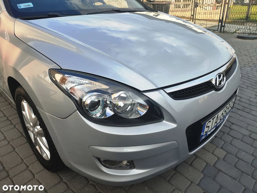 Hyundai i30 i30cw 2.0 Style - 26