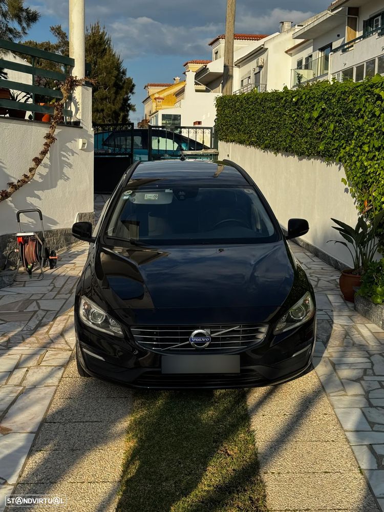 Volvo V60 2.0 D4 Momentum - 4
