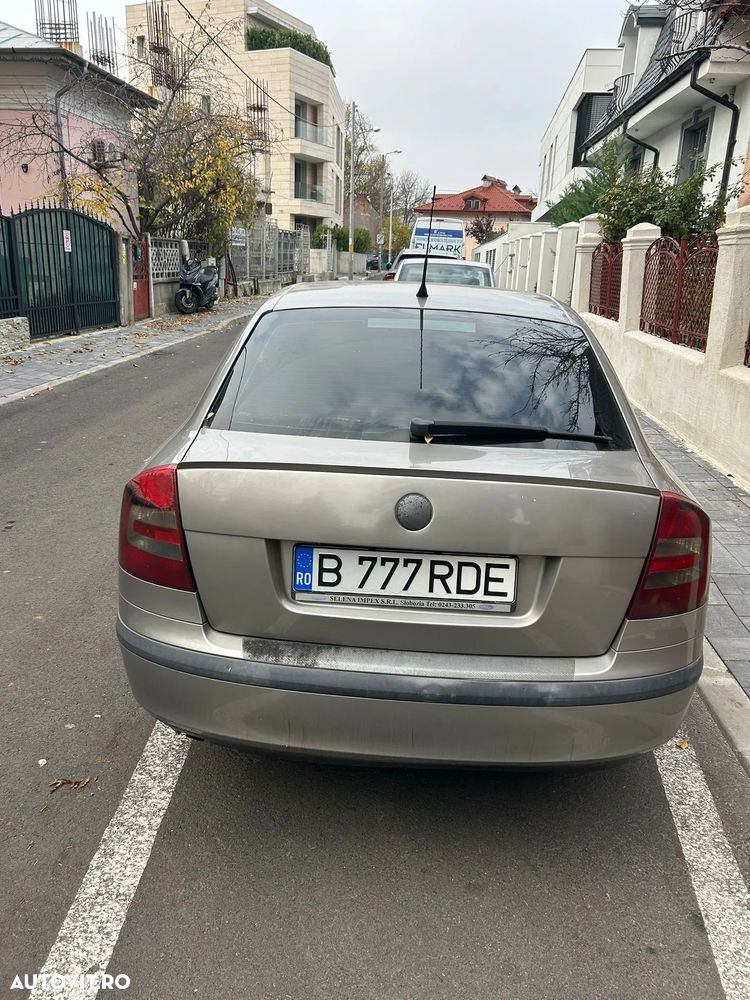 Skoda Octavia 1.6 Classic - 9