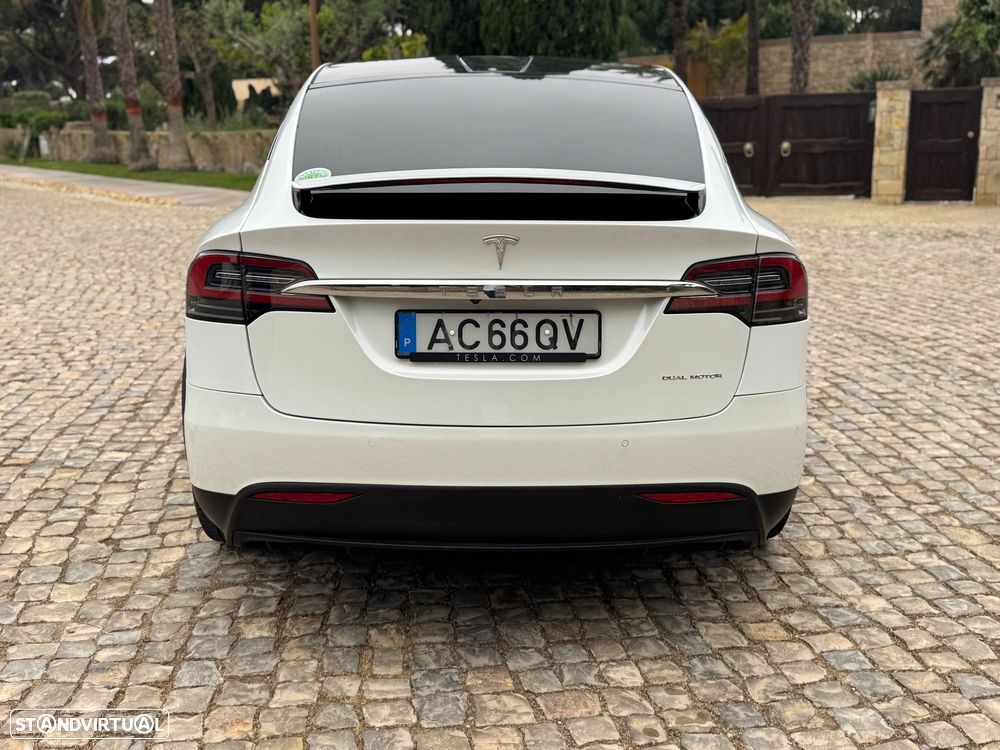 Tesla Model X 100 kWh Long Range AWD - 4
