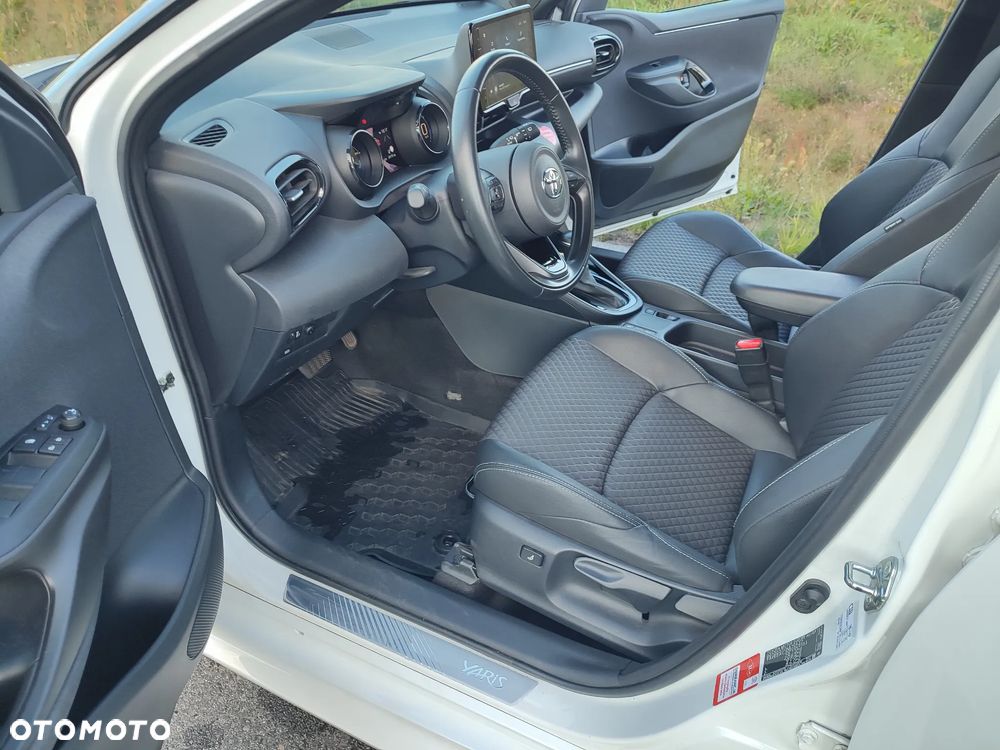 Toyota Yaris Hybrid 1.5 Selection Style - 15