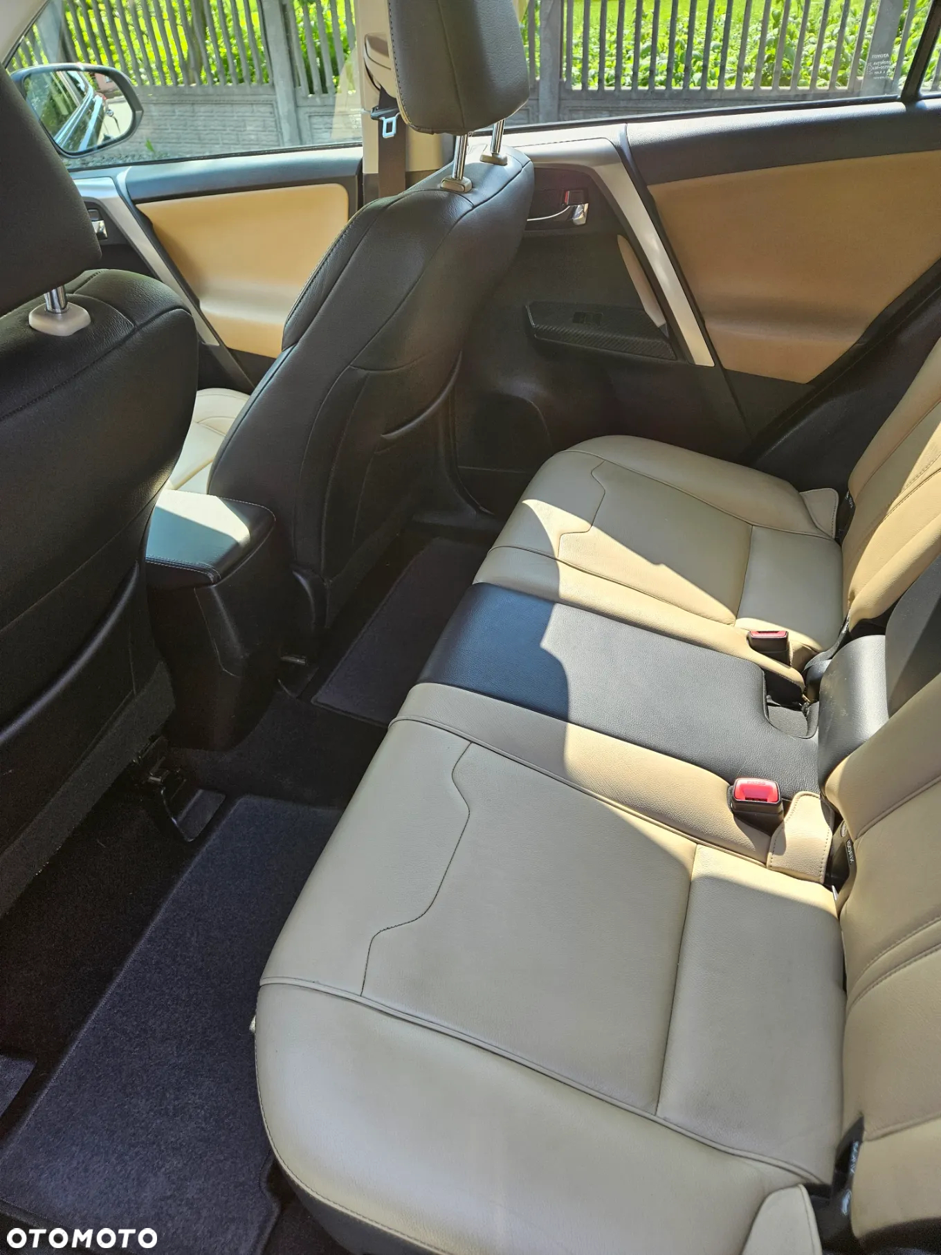 Toyota RAV4 2.0 D-4D Premium 4x2 - 10