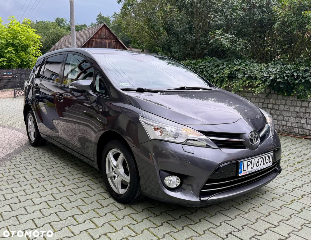 Toyota Verso 1.8 Premium 7os - 3