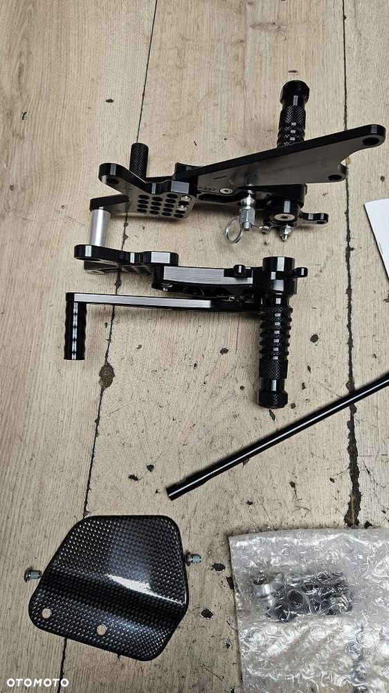 Regulowany zestaw podnóżków AS31GT Gilles Tooling Kawasaki Ninja ZX-10R - 9