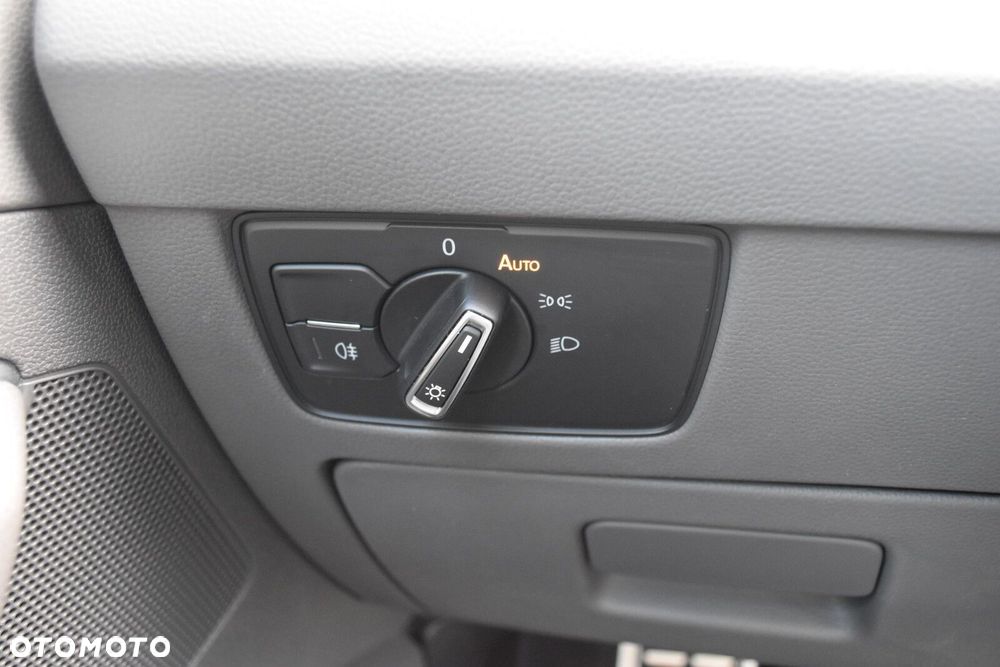 Volkswagen Arteon 2.0 TDI Elegance DSG - 24