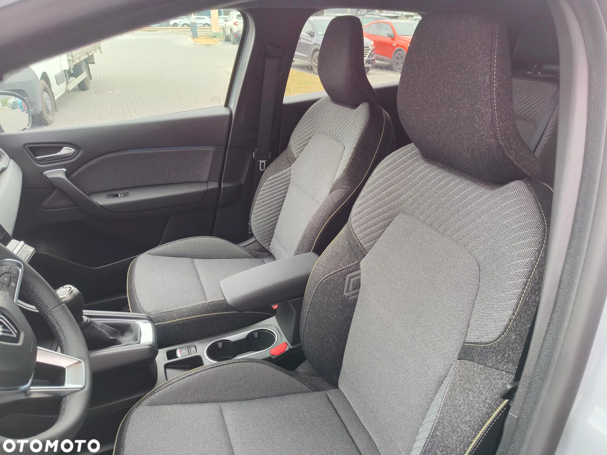 Renault Captur 1.0 TCe Techno - 9
