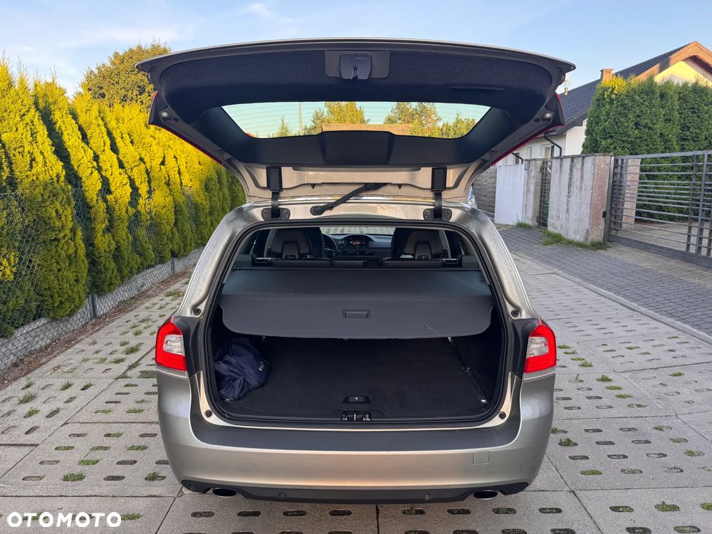 Volvo V70 D4 Drive-E Momentum - 26