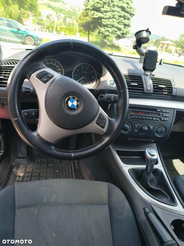 BMW Seria 1 - 12