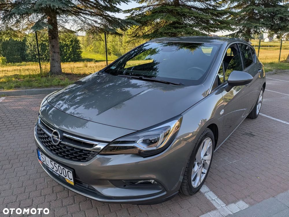Opel Astra 1.4 T Dynamic S&S - 24