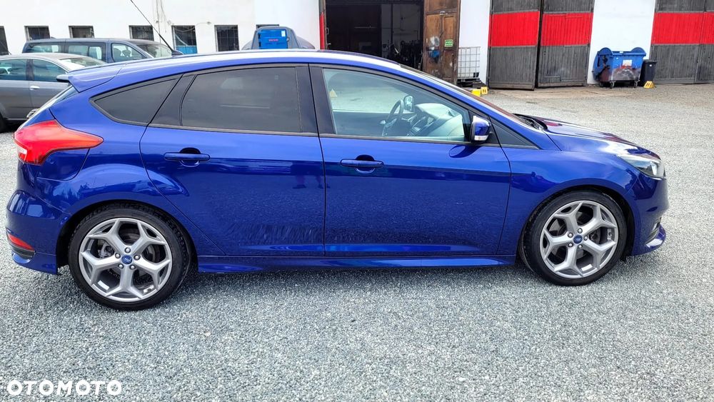 Ford Focus 2.0 TDCi ST-2 - 9